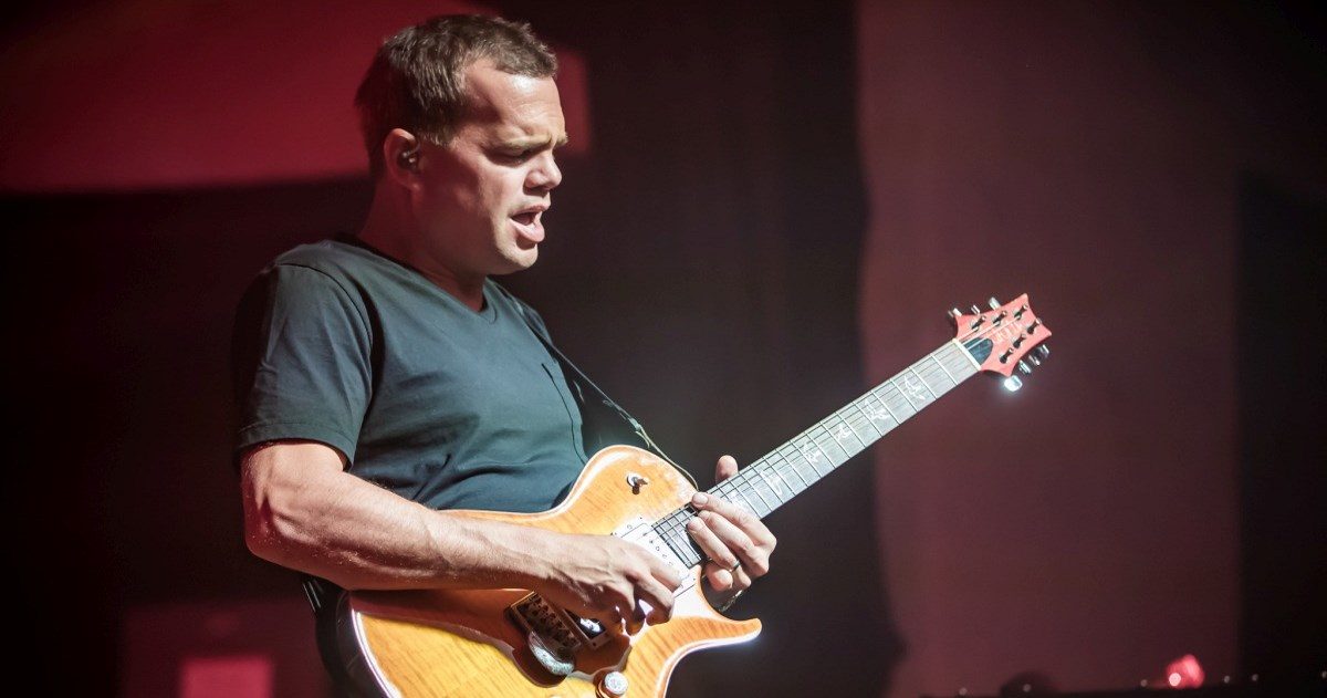 You are currently viewing Umphrey’s McGee Shares Video Tribute to Jeff Austin & Heartbreaking Note From Old Bandmate Brendan Bayliss
