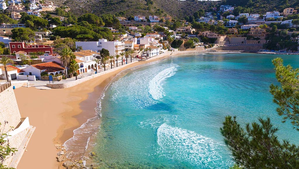 Read more about the article Which coasts are the best places to buy real estate in Spain?